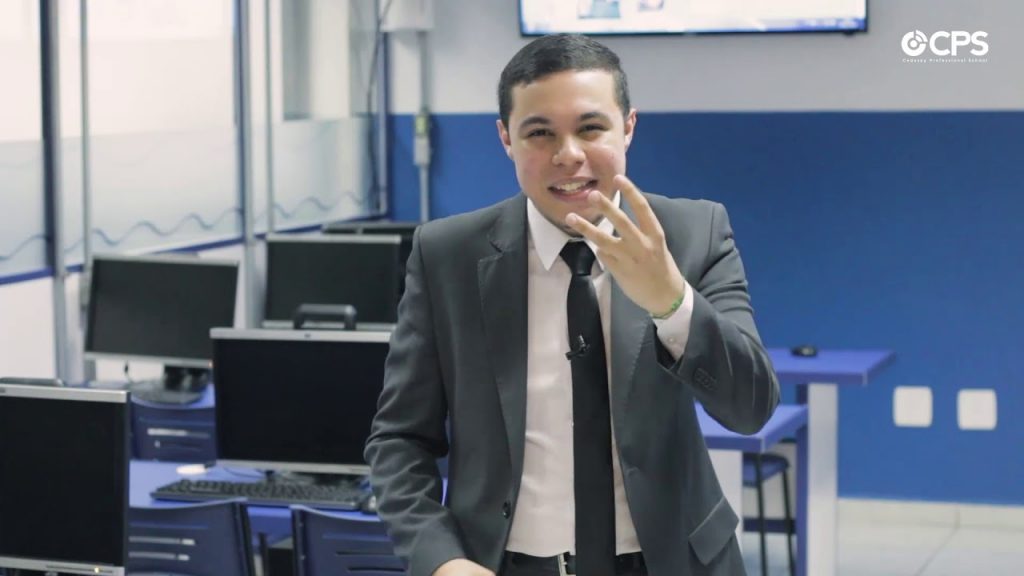 COMO SE COMPORTAR EM UMA ENTREVISTA DE EMPREGO? – Dica do Professor Lucas Ferreira