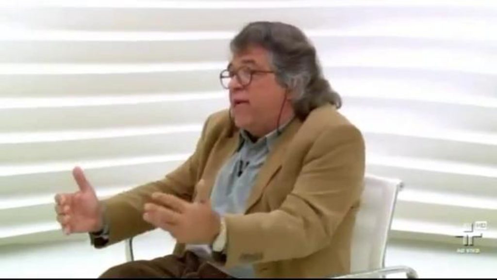 Sociólogo Ricardo Antunes fala sobre relações de trabalho no Roda Viva