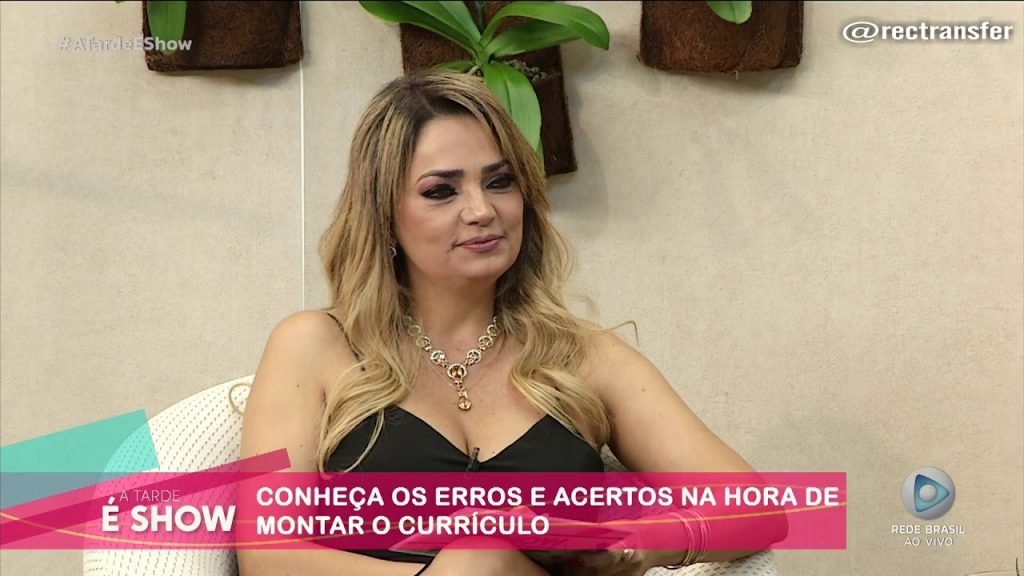 Conheça os erros e acertos na hora de montar o currículo com Madalena Feliciano